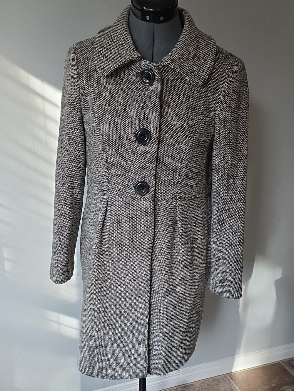 GAP Vintage Style Grey Tweed Winter Coat - Pristine Condition